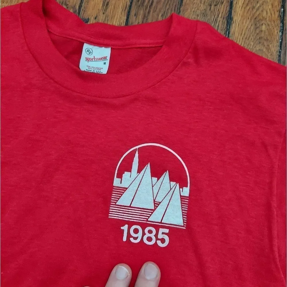 🔥VTG '85 Cleveland Race Week Boating Tshirt🔥 - Picture 6 of 7